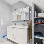 250m De La Plage, Maison Pour 4 Adultes 3 Enfants *