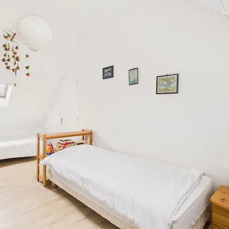 250m De La Plage, Maison Pour 4 Adultes 3 Enfants *