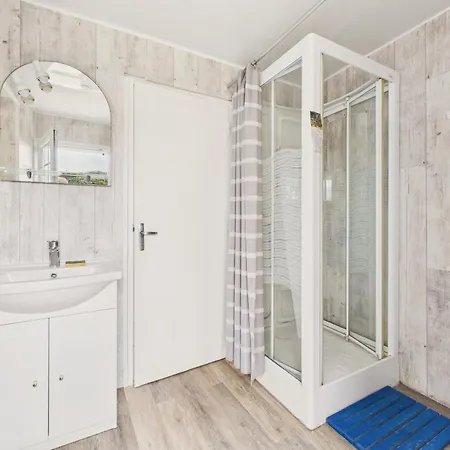 250m De La Plage, Maison Pour 4 Adultes 3 Enfants