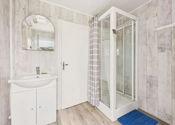 250m De La Plage, Maison Pour 4 Adultes 3 Enfants